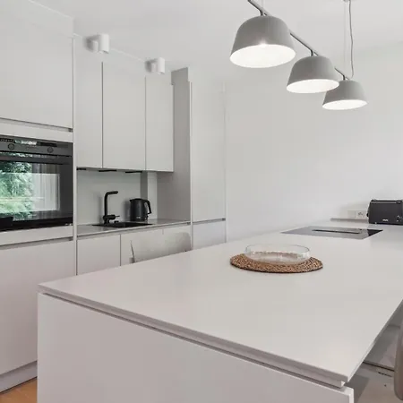 Apartment 2 Bedroom Gorgeous In Tossens *